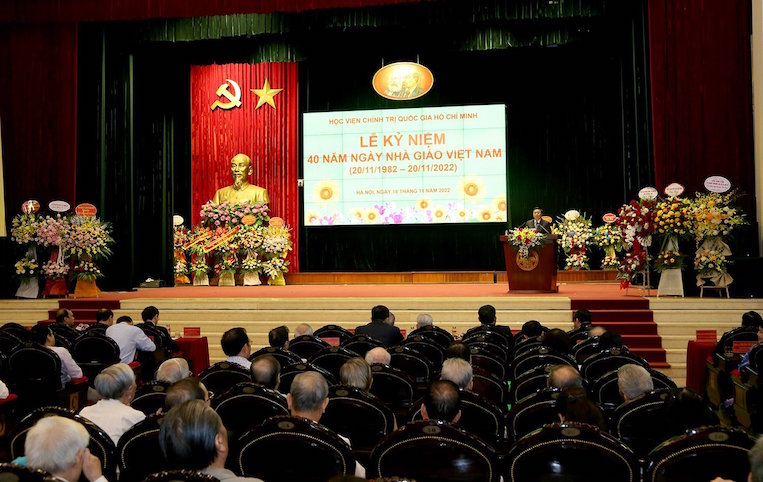 Tạo đột phá trong công tác đào tạo, bồi dưỡng cán bộ lãnh đạo các cấp