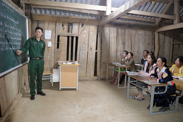 Chuyện những thầy cô giáo gian nan gieo chữ vùng cao