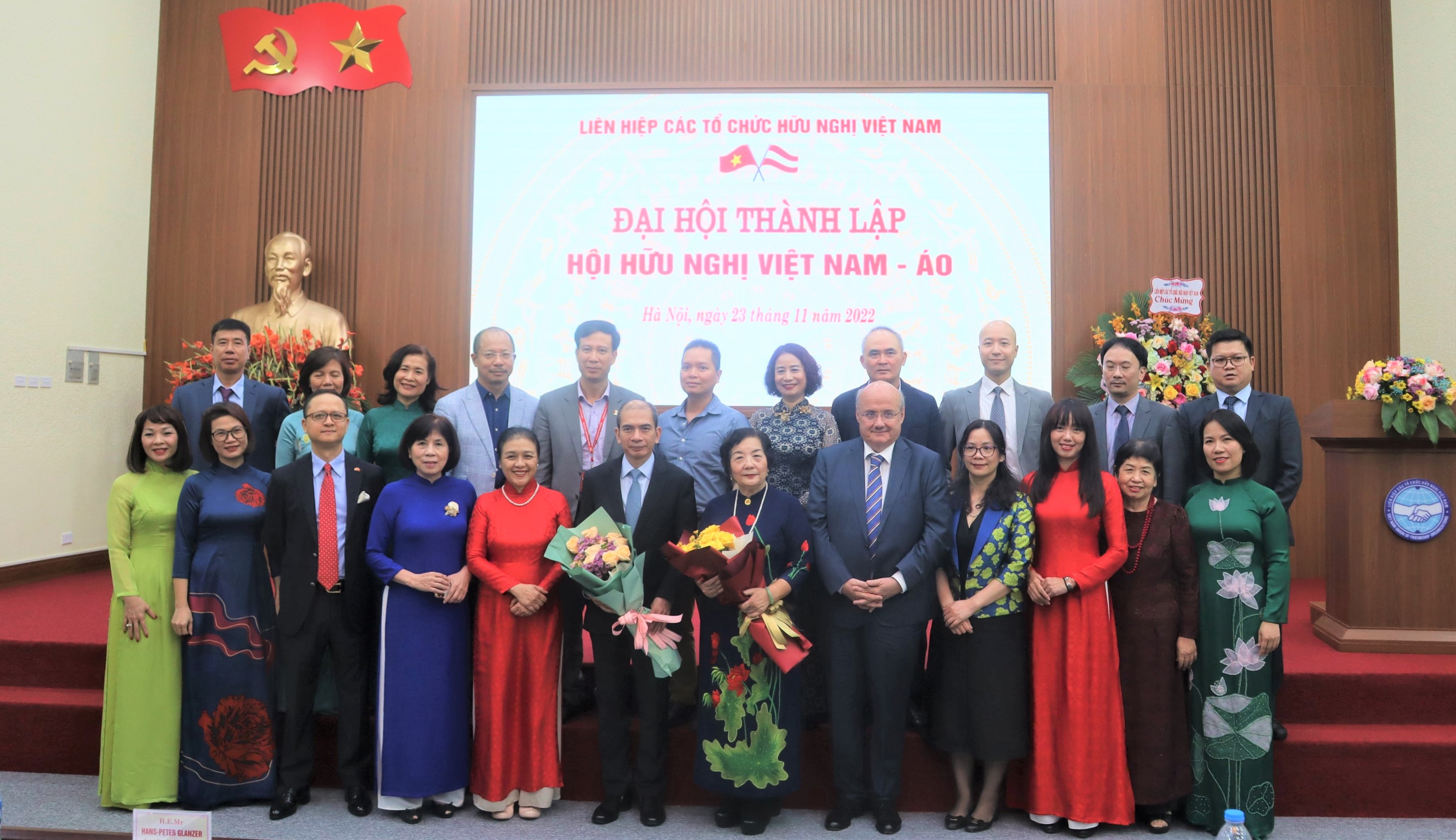 Phát triển mối quan hệ hữu nghị và hợp tác giữa nhân dân Việt Nam – Áo