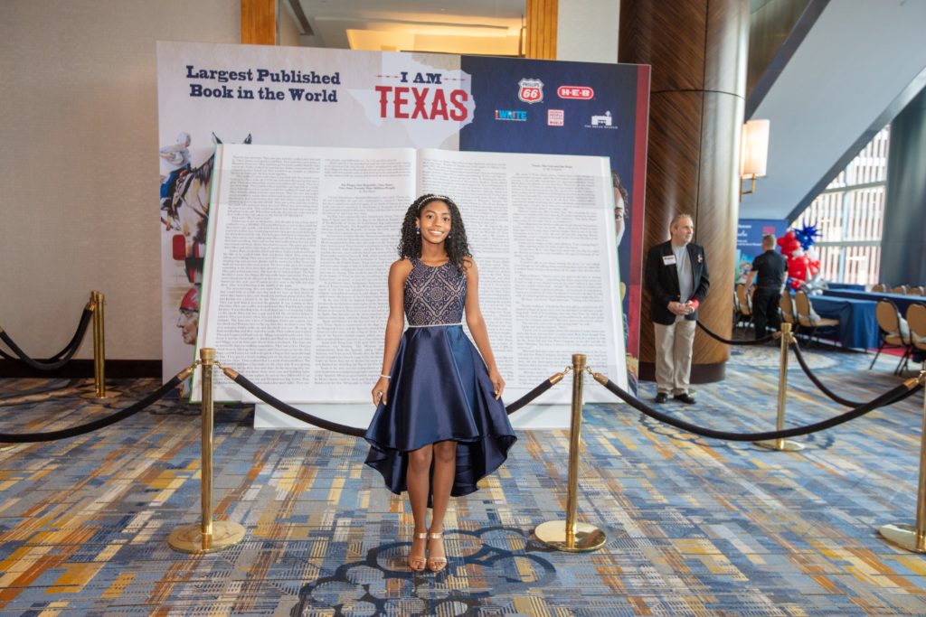 Quyển sách được xuất bản lớn nhất thế giới