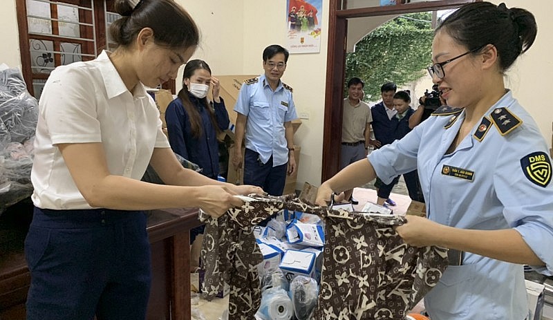 Nghệ An tiêu hủy trên 11 000 sản phẩm hàng hóa do vi phạm hành chính