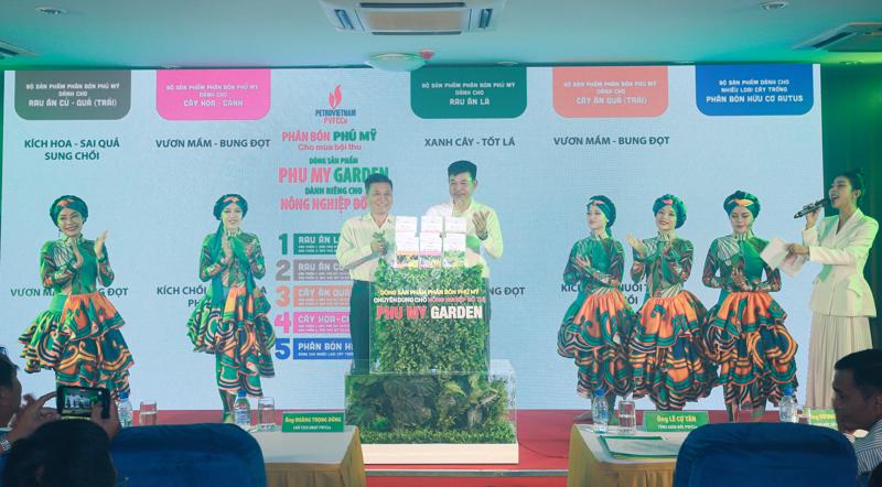 PVFCCo ra mắt 5 bộ sản phẩm chuyên dùng cho nông nghiệp đô thị