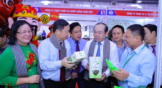 Xúc tiến thương mại đa kênh và kết nối giao thương hợp tác xã