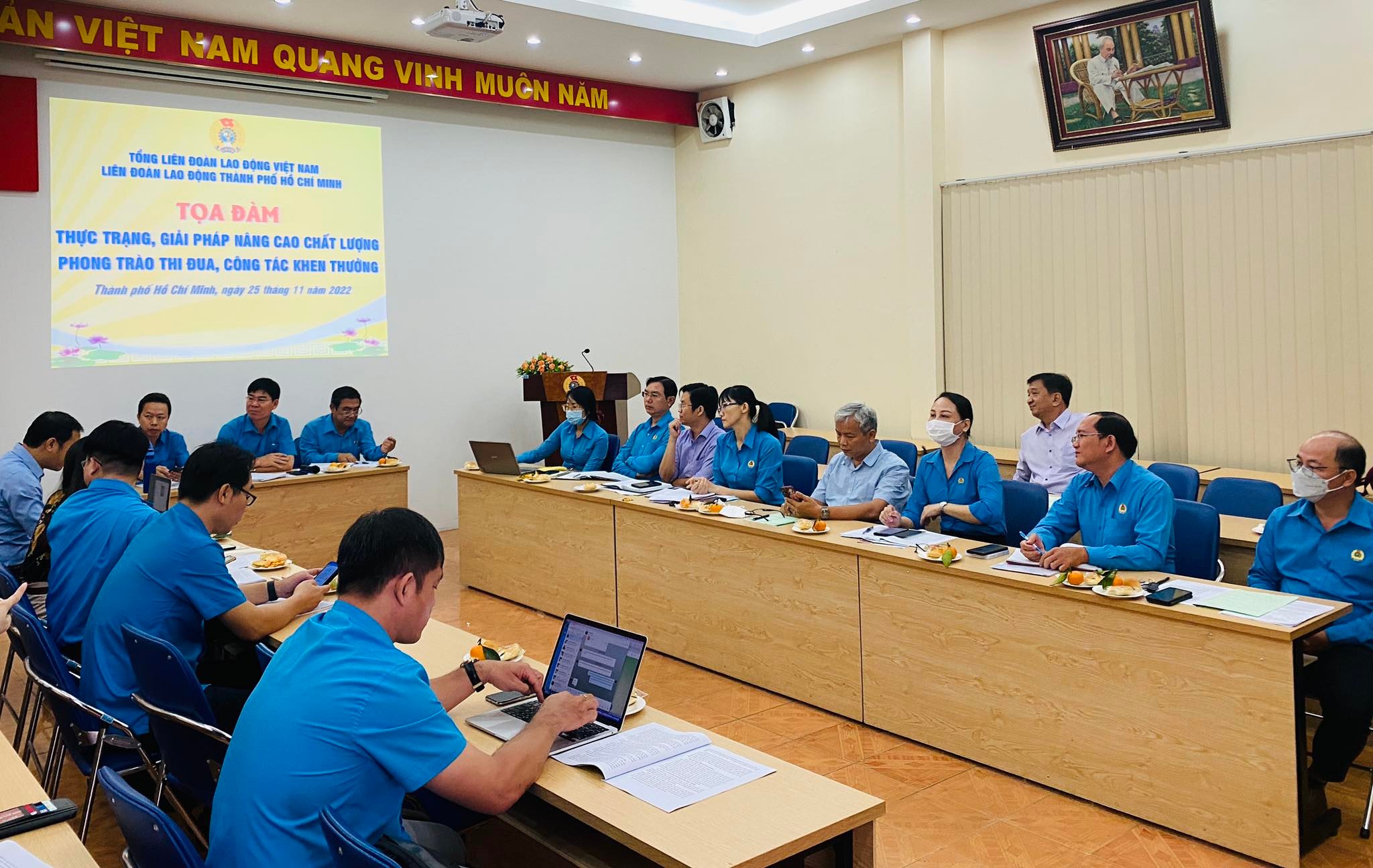 Nâng cao chất lượng các phong trào thi đua, công tác khen thưởng