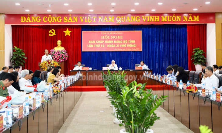 Bình Dương phấn đấu hoàn thành các chỉ tiêu để phát triển nhanh, toàn diện