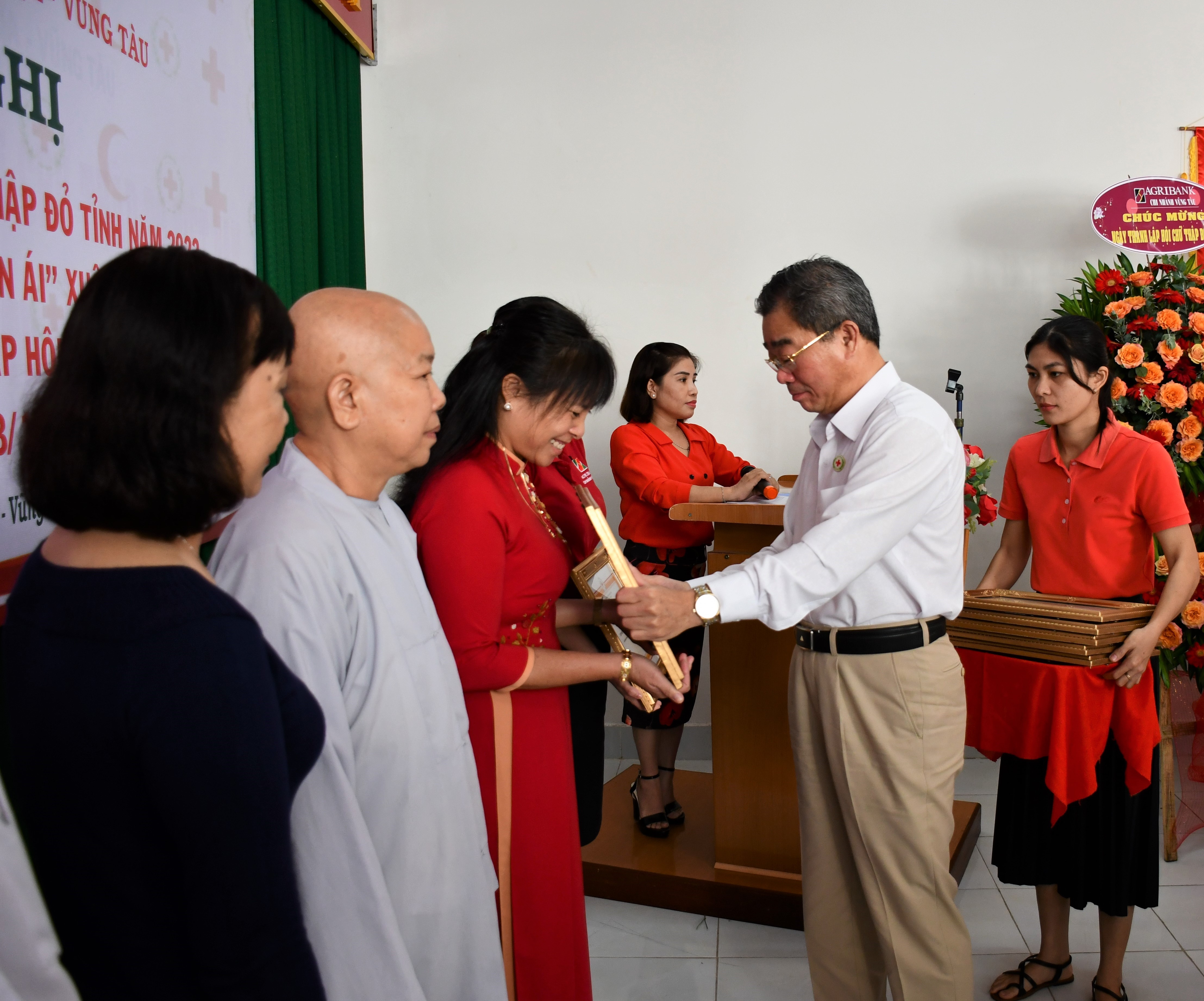 “Mỗi tổ chức, cá nhân gắn với một địa chỉ nhân đạo”