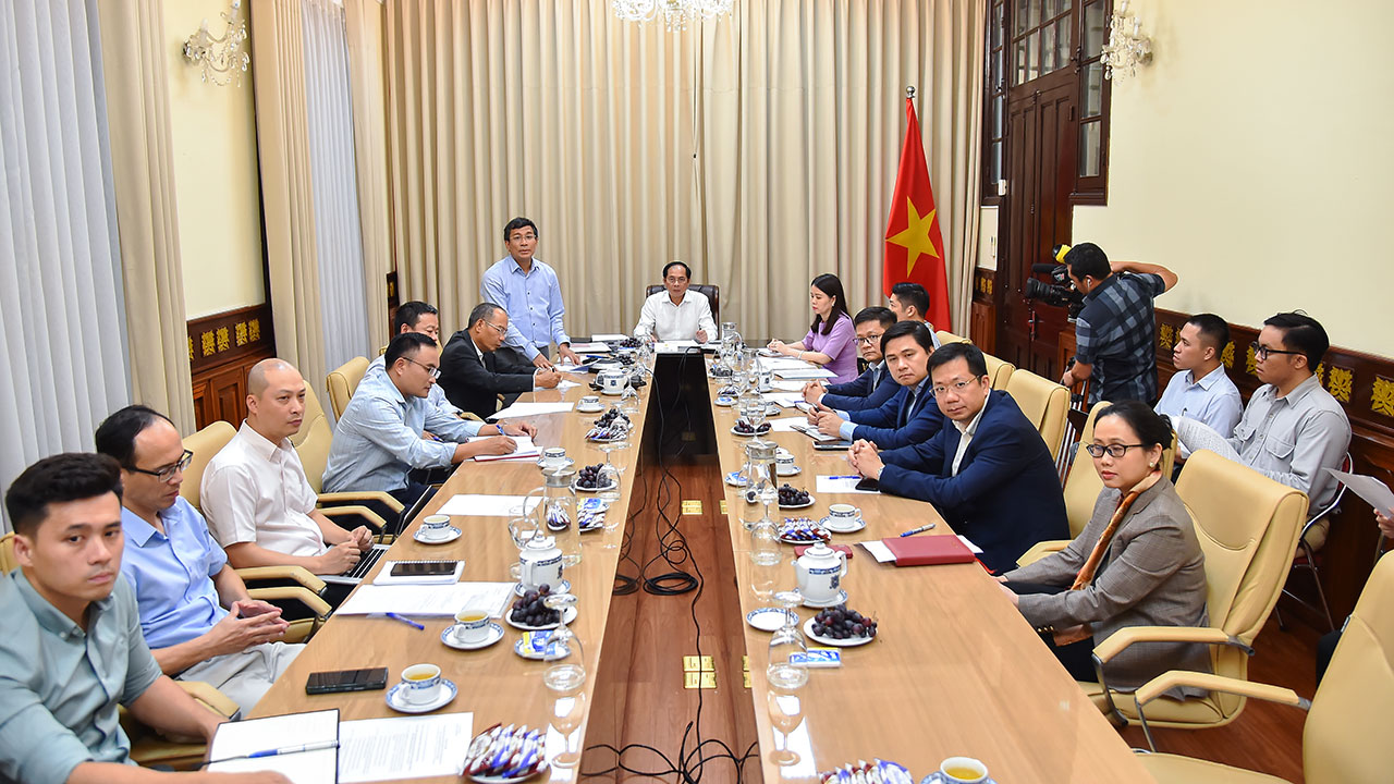 Đẩy mạnh triển khai công tác ngoại giao kinh tế phục vụ phát triển