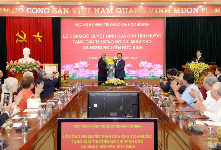 Tiếp tục nghiên cứu, bổ sung, phát triển những luận điểm của GS NGND Nguyễn Đức Bình
