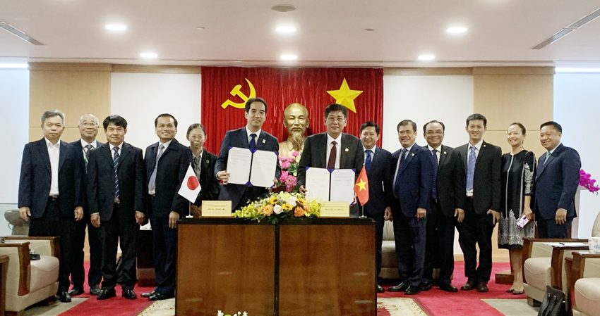 Bình Dương ký biên bản ghi nhớ hợp tác lĩnh vực môi trường với Meti Kansai Nhật Bản