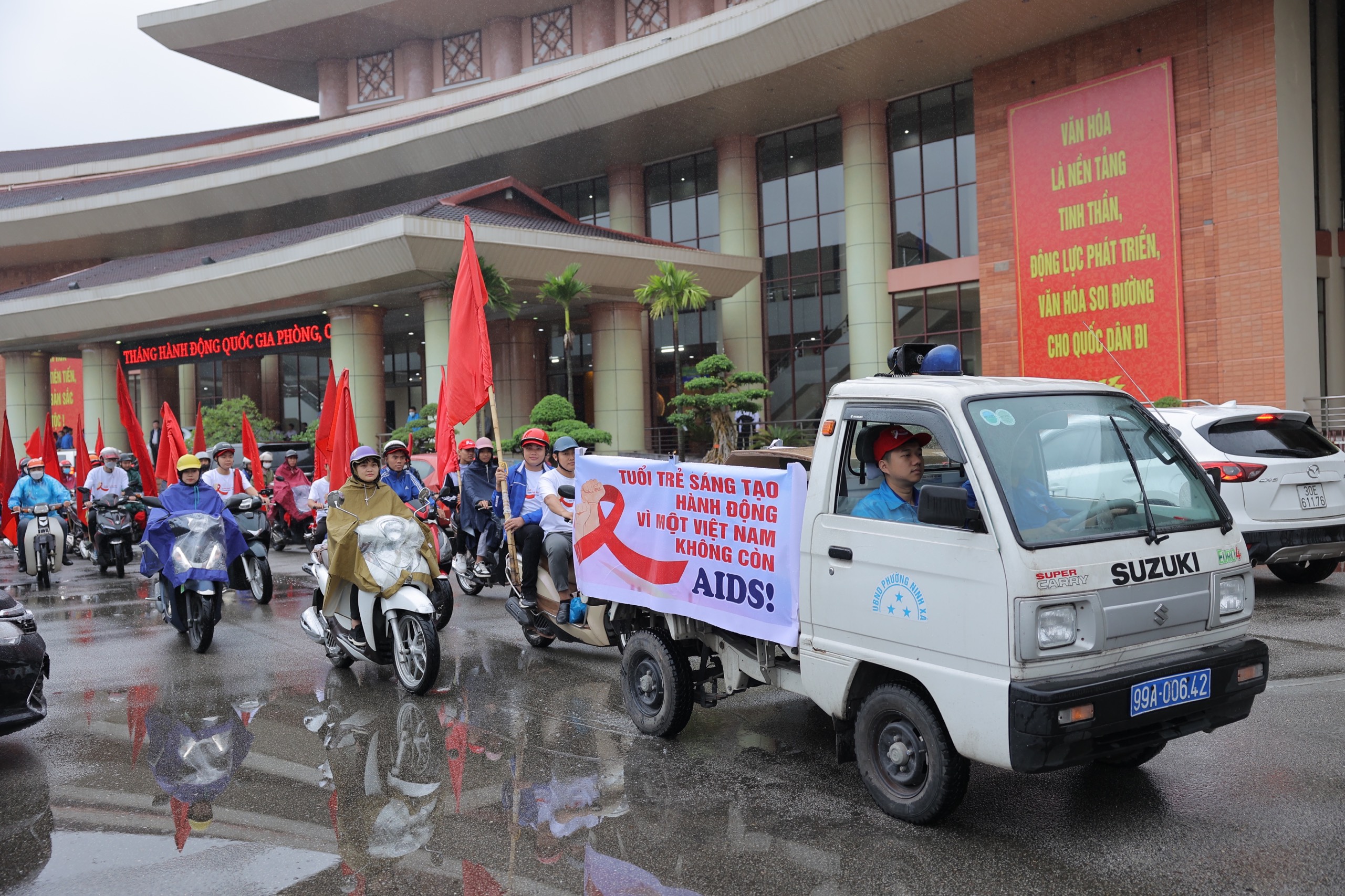 Tình dục không an toàn làm gia tăng lây nhiễm HIV trong nhóm người trẻ