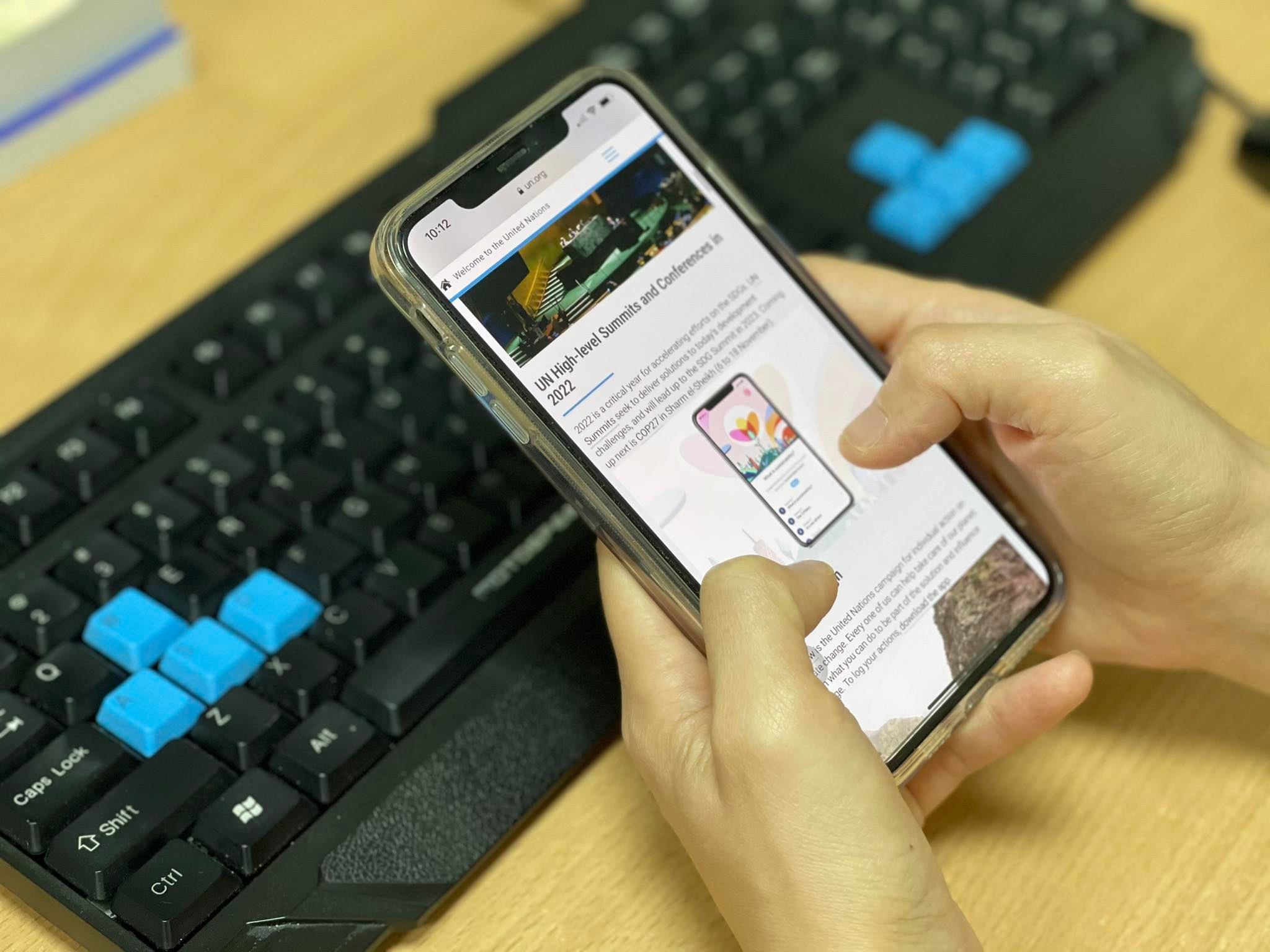 Khoảng 73 dân số trên 10 tuổi của thế giới có điện thoại di động