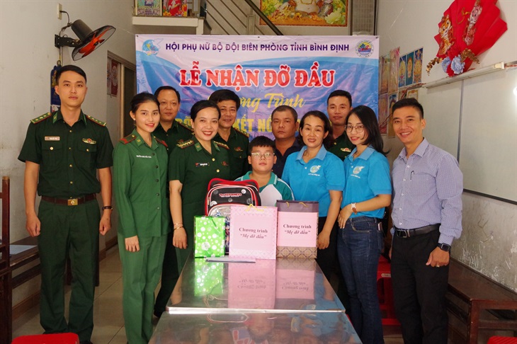 “Mẹ đỡ đầu”, mô hình giàu tính nhân văn
