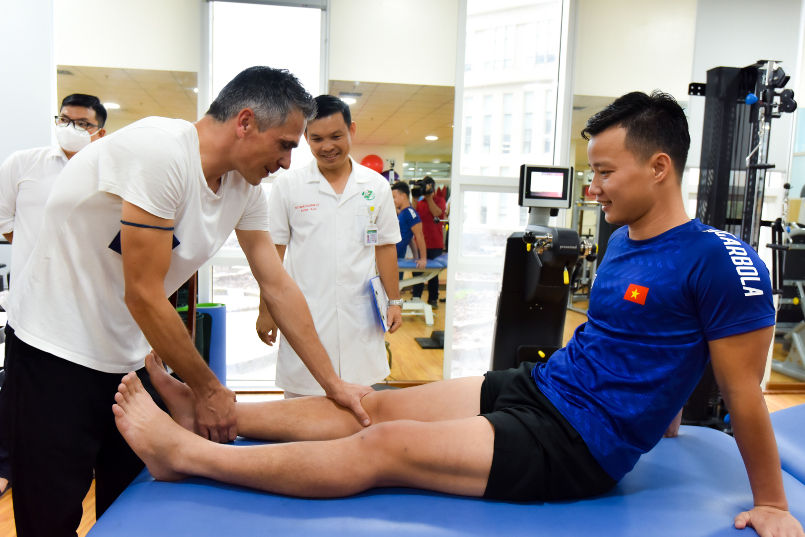 Điều trị thành công đứt dây chằng chéo trước cho vận động viên