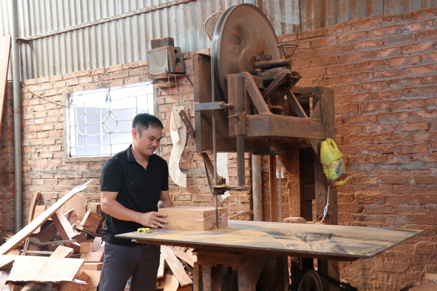 Đòn bẩy giúp thanh niên phát triển kinh tế làng nghề