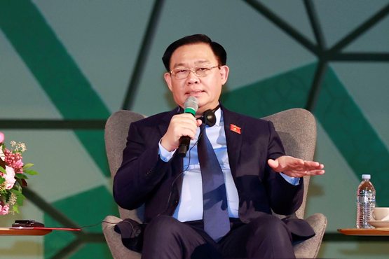Cam kết mạnh mẽ cùng các nước viết tiếp những trang sử mới tươi sáng của khu vực
