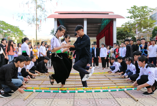 Điện Biên Nâng cao chất lượng giáo dục, đào tạo học sinh dân tộc thiểu số và miền núi