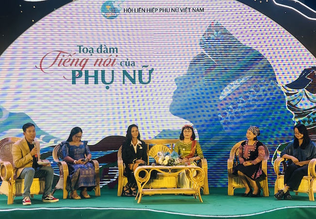 “Tiếng nói của phụ nữ” Chia sẻ của những người thành danh trong cuộc sống