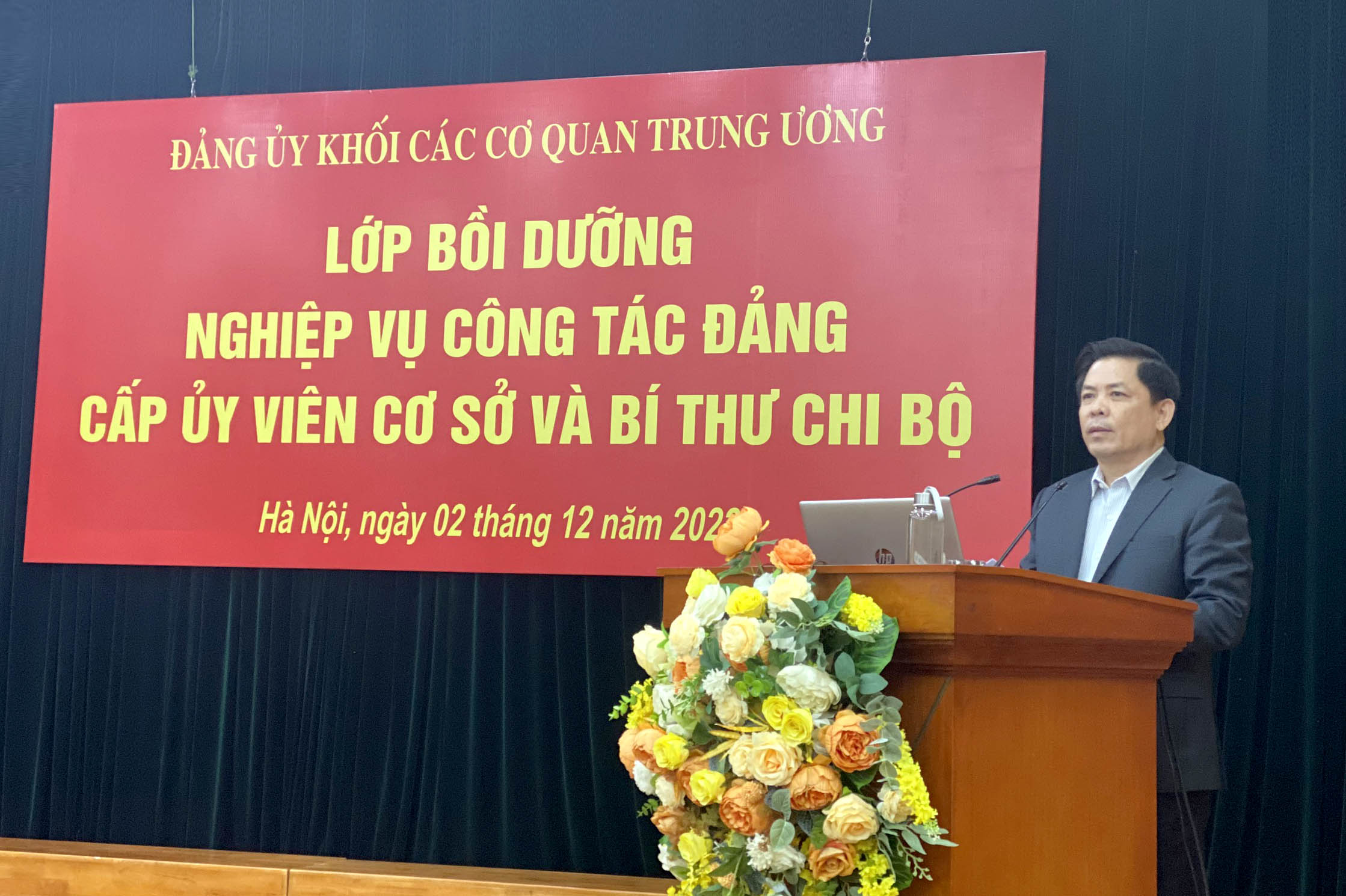 Bồi dưỡng nghiệp vụ công tác Đảng cho cấp ủy viên cơ sở, bí thư chi bộ Khối các cơ quan TƯ