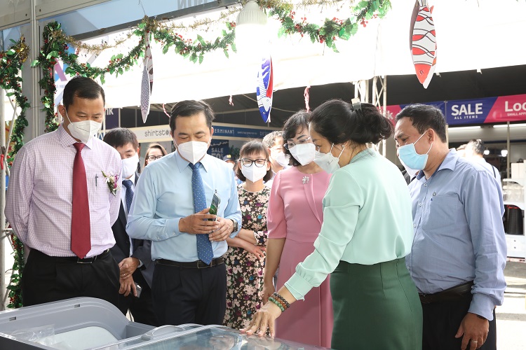 Phục vụ nhu cầu mua sắm của người dân TP Hồ Chí Minh