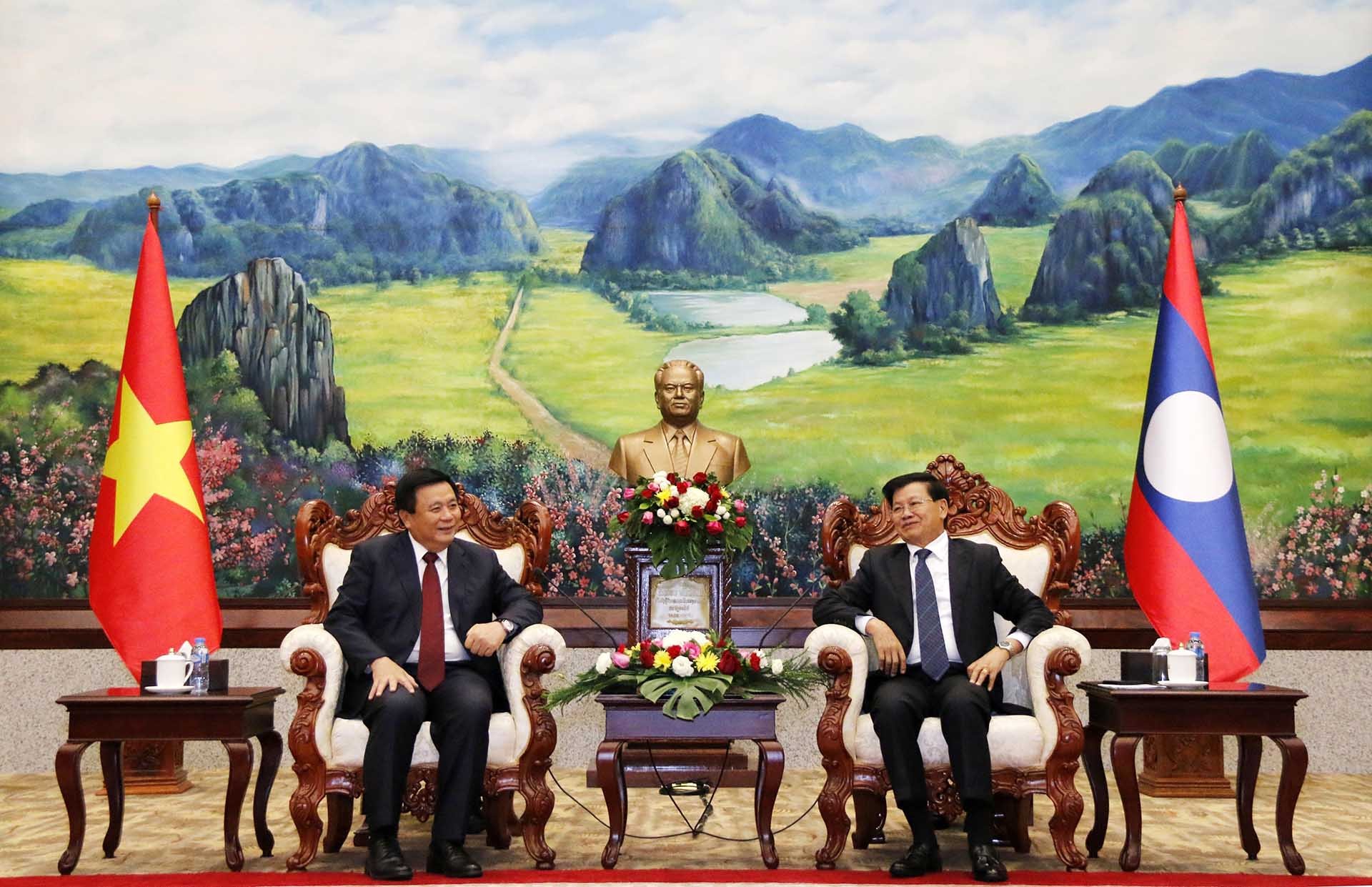 Việt Nam luôn ủng hộ toàn diện công cuộc đổi mới và phát triển của Lào