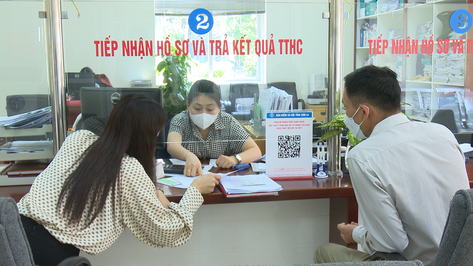 BHXH Sơn La Tăng cường phổ biến giáo dục pháp luật tới người dân