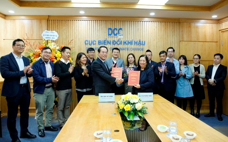 Hợp tác quản lý, loại trừ chất suy giảm tầng ô-dôn, gây hiệu ứng nhà kính