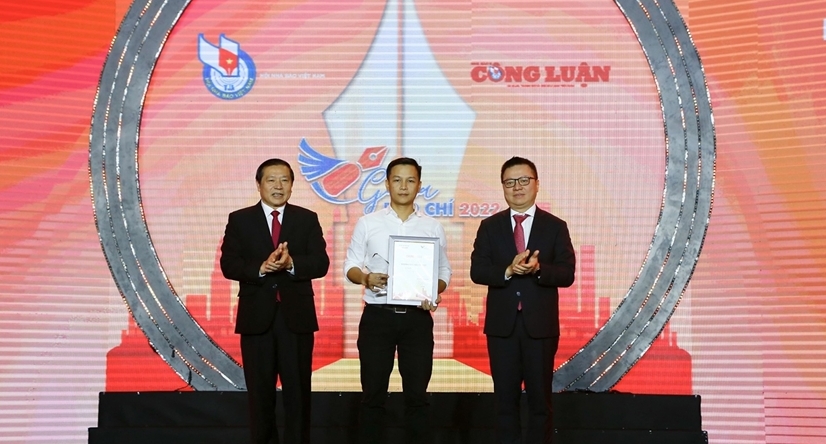 Tôn vinh những tác phẩm ảnh báo chí ấn tượng