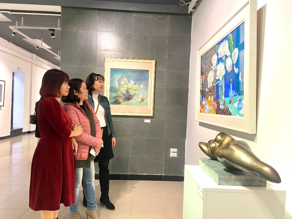 Triển lãm “Mỹ thuật, Nhiếp ảnh - 50 năm một chặng đường phục vụ Tổ quốc”