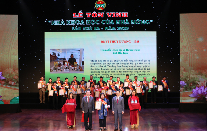 62 nhà khoa học được vinh danh Nhà khoa học của nhà nông