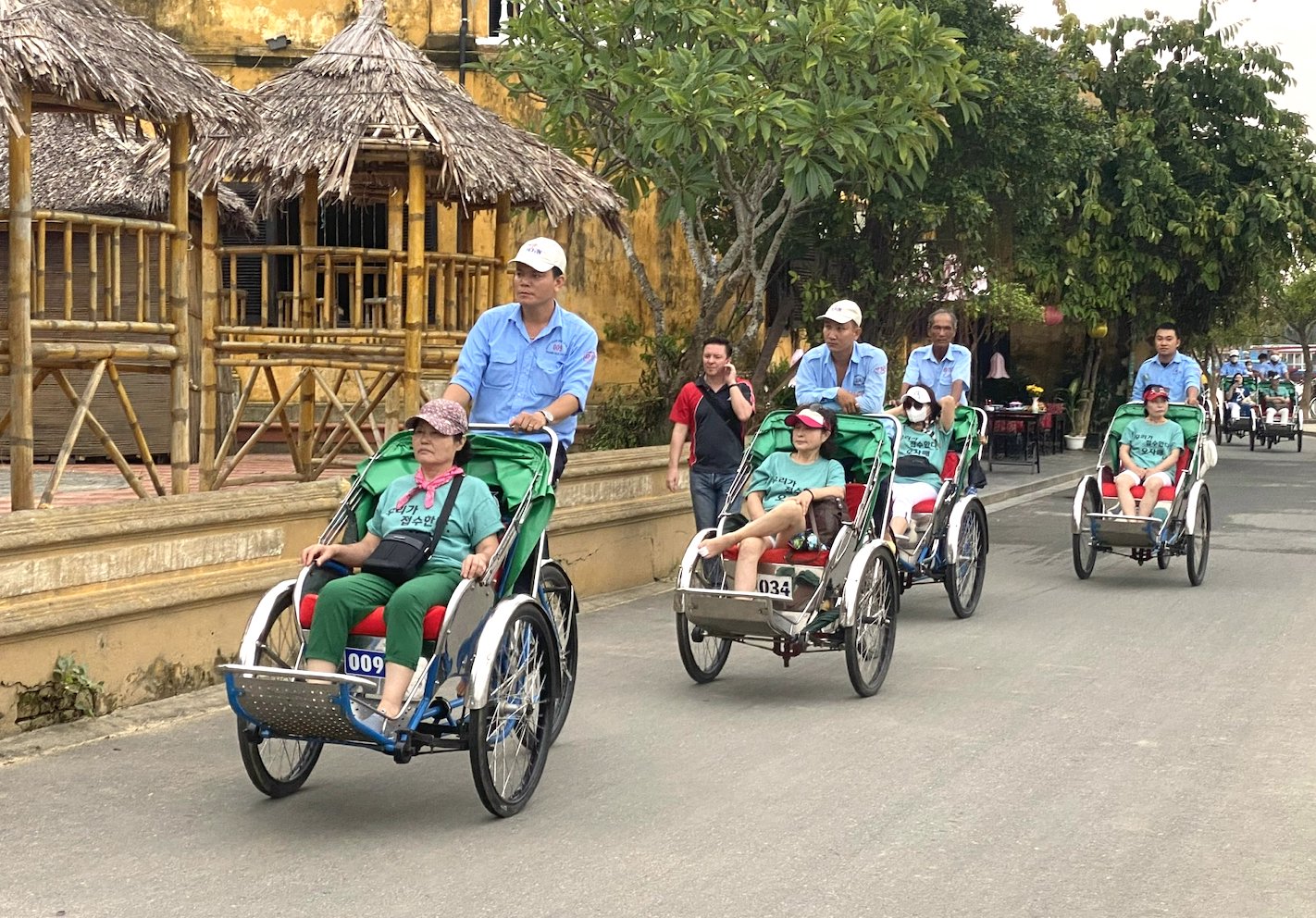 Bài 3 Xây dựng Hội An thành trung tâm du lịch lớn tại miền Trung-Tây Nguyên