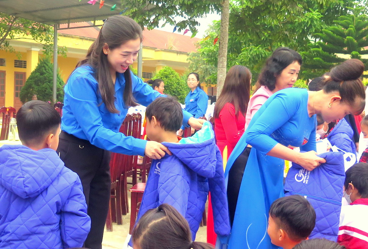 Ấm áp Tình nguyện mùa Đông