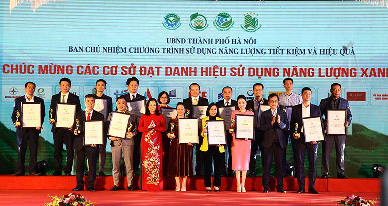 Hà Nội vinh danh 55 cơ sở, công trình xây dựng sử dụng năng lượng xanh