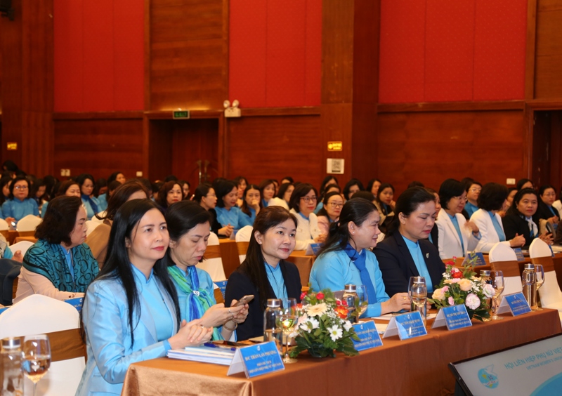 Khai mạc Hội nghị lần thứ 3 Ban Chấp hành Trung ương Hội LHPN Việt Nam khóa XIII