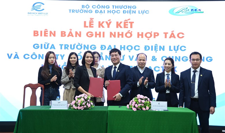 Ký kết Biên bản ghi nhớ hợp tác giữa trường Đại học Điện lực với các doanh nghiệp