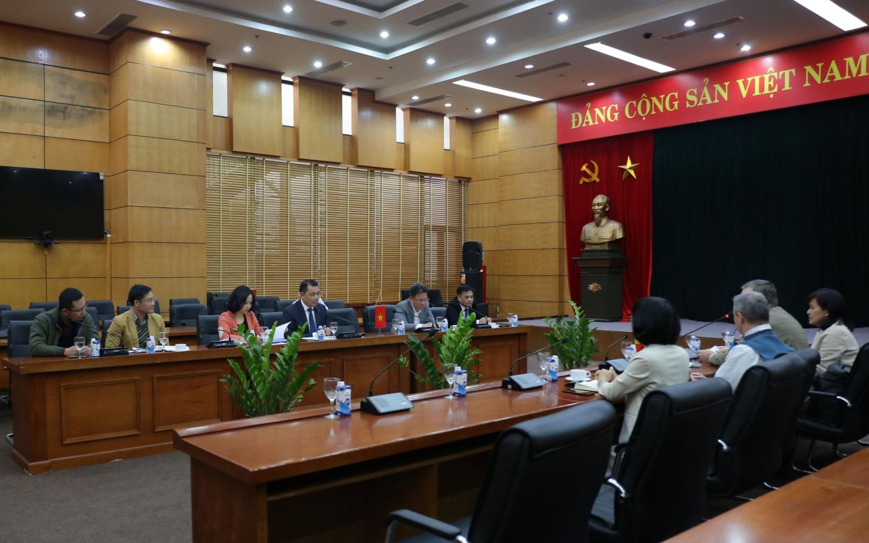 Việt Nam - Bỉ Thúc đẩy hợp tác lĩnh vực hoá chất, khai thác và chế biến khoáng sản