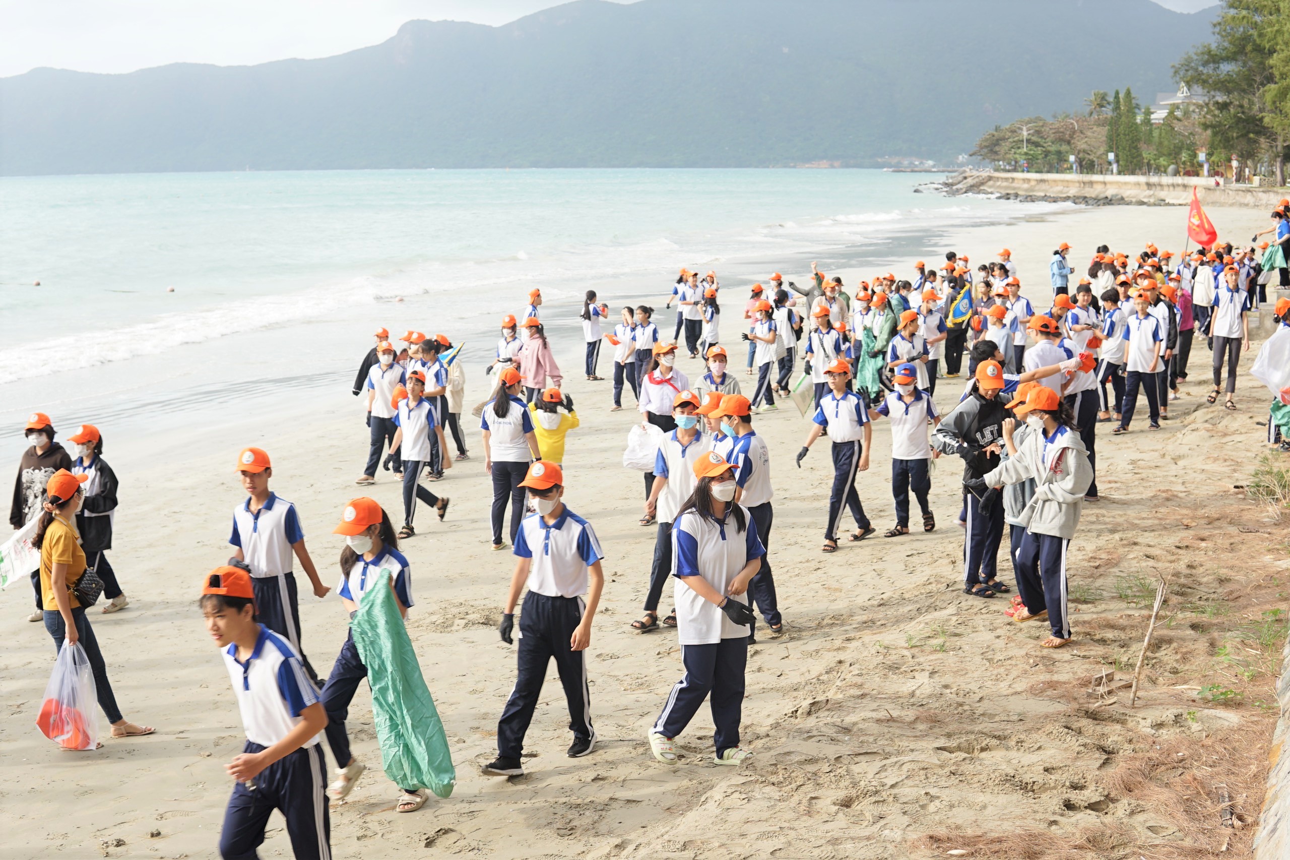 Hãy chung tay bảo vệ môi trường tại huyện Côn Đảo