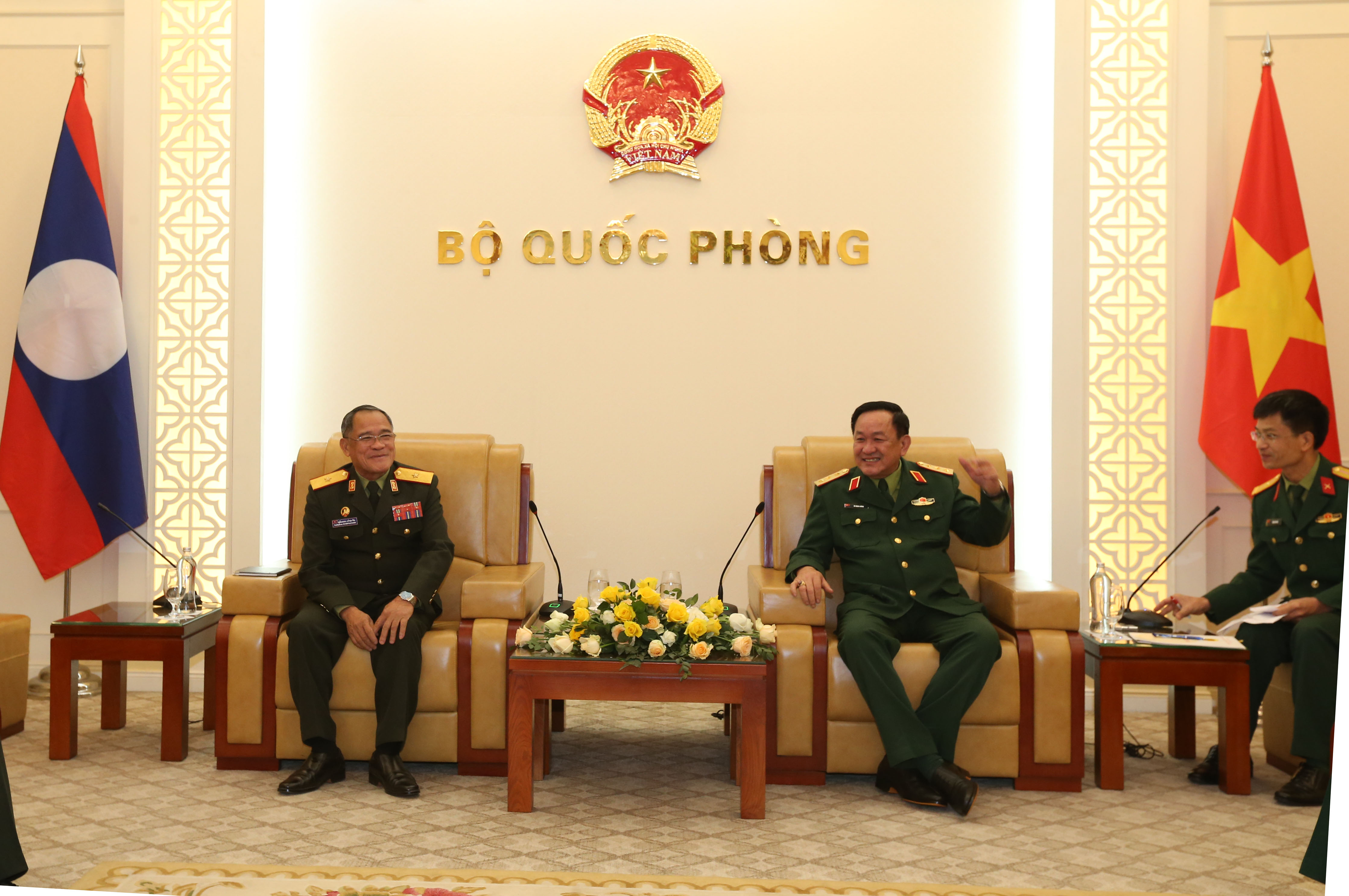 Thượng tướng Võ Minh Lương tiếp đoàn ​Tổng cục Chính trị QĐND Lào