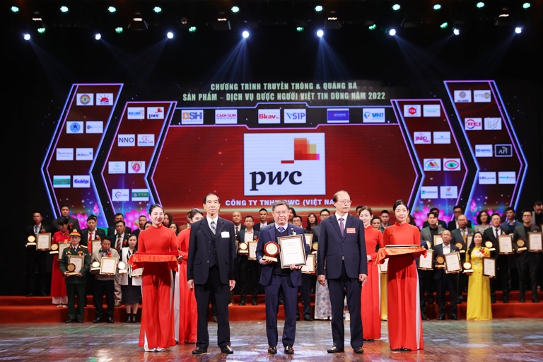 PwC Việt Nam nhận giải thưởng cho dịch vụ tư vấn và đảm bảo ESG