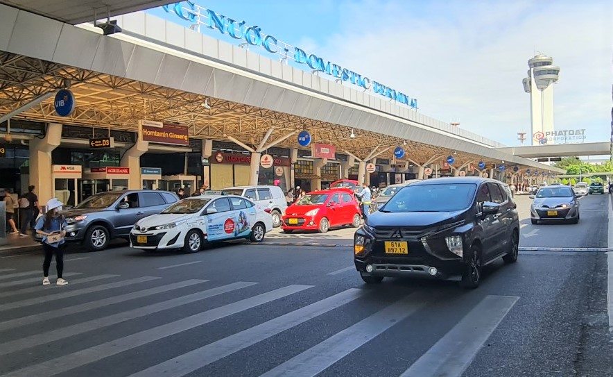 Sân bay Tân Sơn Nhất chuẩn bị phương án đón 130 nghìn khách ngày