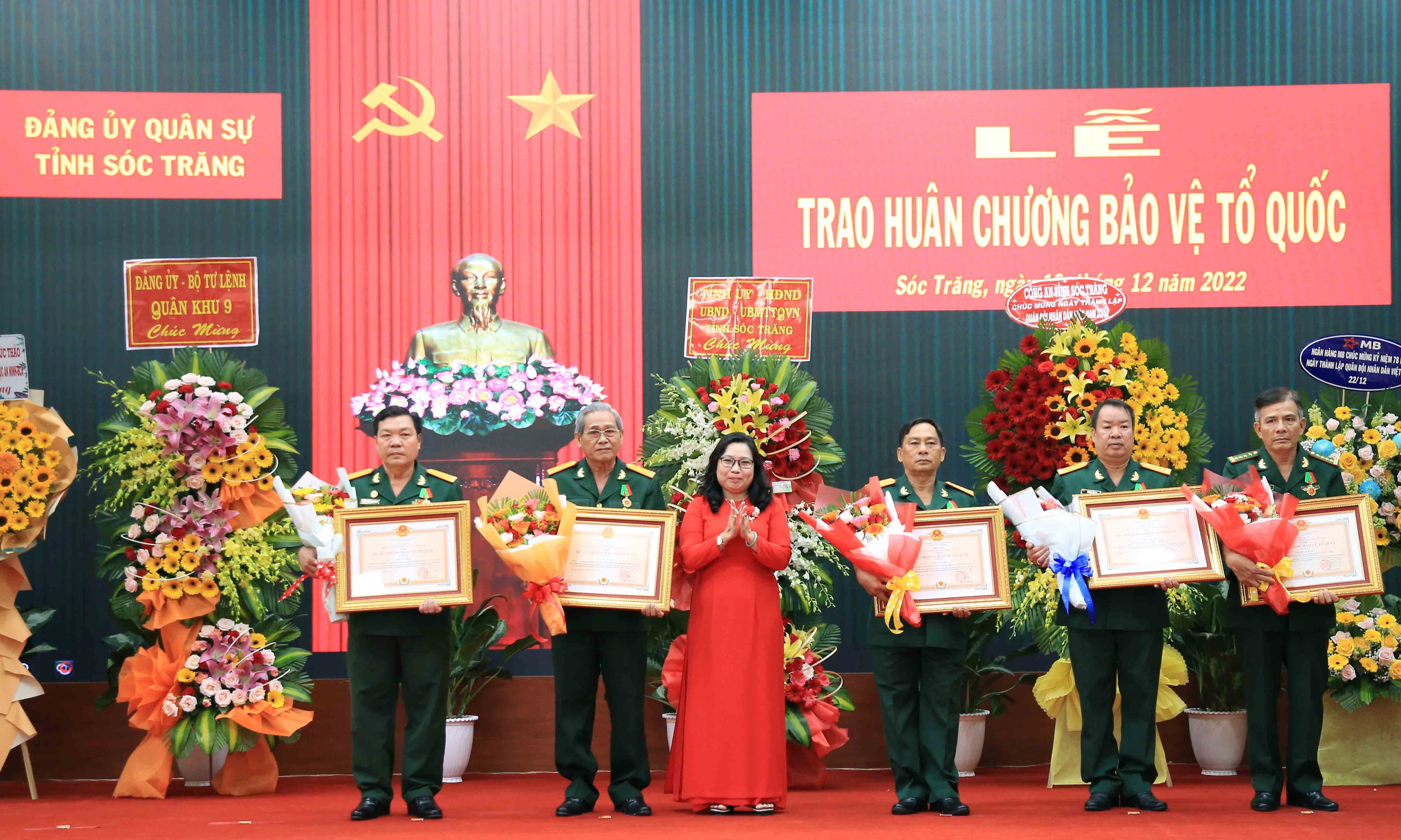 Sóc Trăng Trao tặng Huân chương Bảo vệ Tổ quốc cho 7 cá nhân