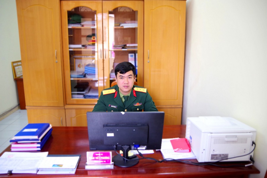 Bí thư Chi đoàn luôn gương mẫu đi đầu