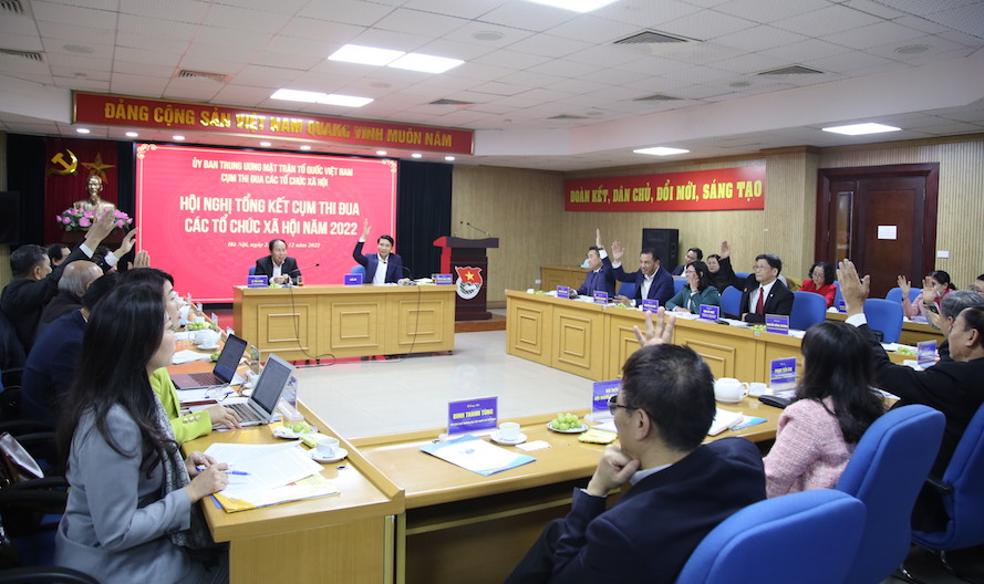 Phát huy tốt vai trò là các tổ chức trợ giúp và làm công tác xã hội
