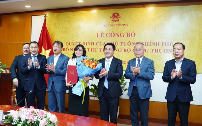 Công bố Quyết định bổ nhiệm tân Thứ trưởng Phan Thị Thắng