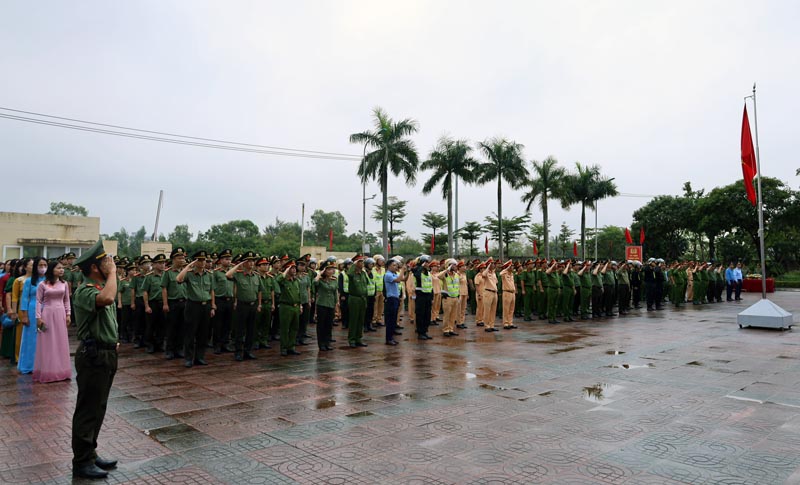 Quảng Bình Ra quân tấn công trấn áp tội phạm bảo đảm ANTT và TTATGT, dịp tết Nguyên đán Quý Mão