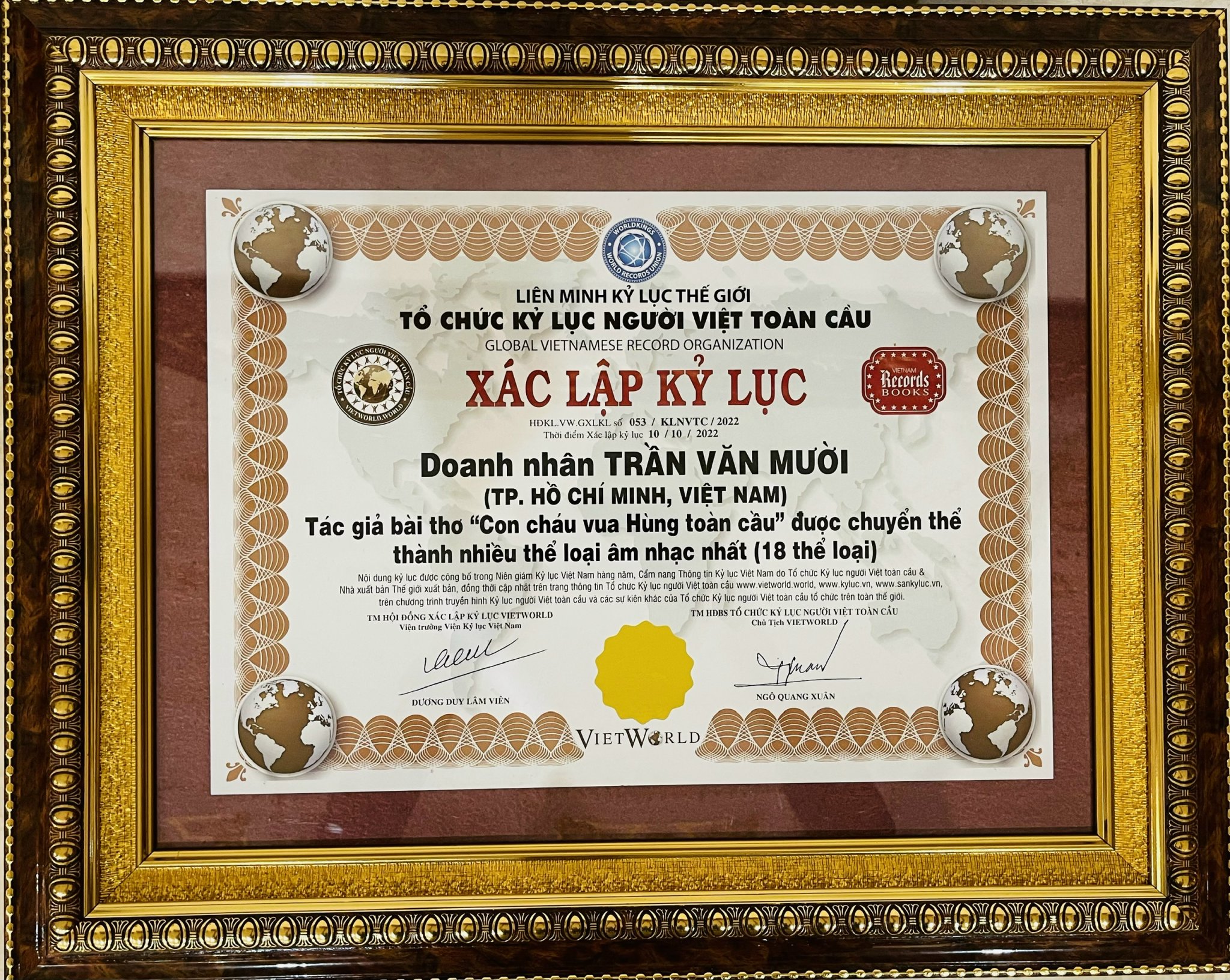 Lan tỏa giá trị văn hóa Việt bằng thi ca