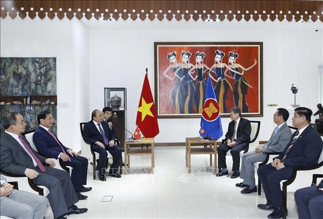 Việt Nam đặc biệt coi trọng quan hệ với ASEAN
