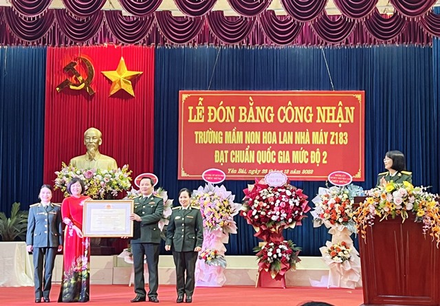 Công nhận Trường Mầm non Hoa Lan, nhà máy Z183 đạt chuẩn Quốc gia mức độ 2