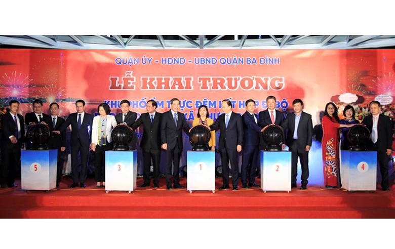 Hà Nội Khu phố ẩm thực Đảo Ngọc - Ngũ Xã chính thức đi vào hoạt động