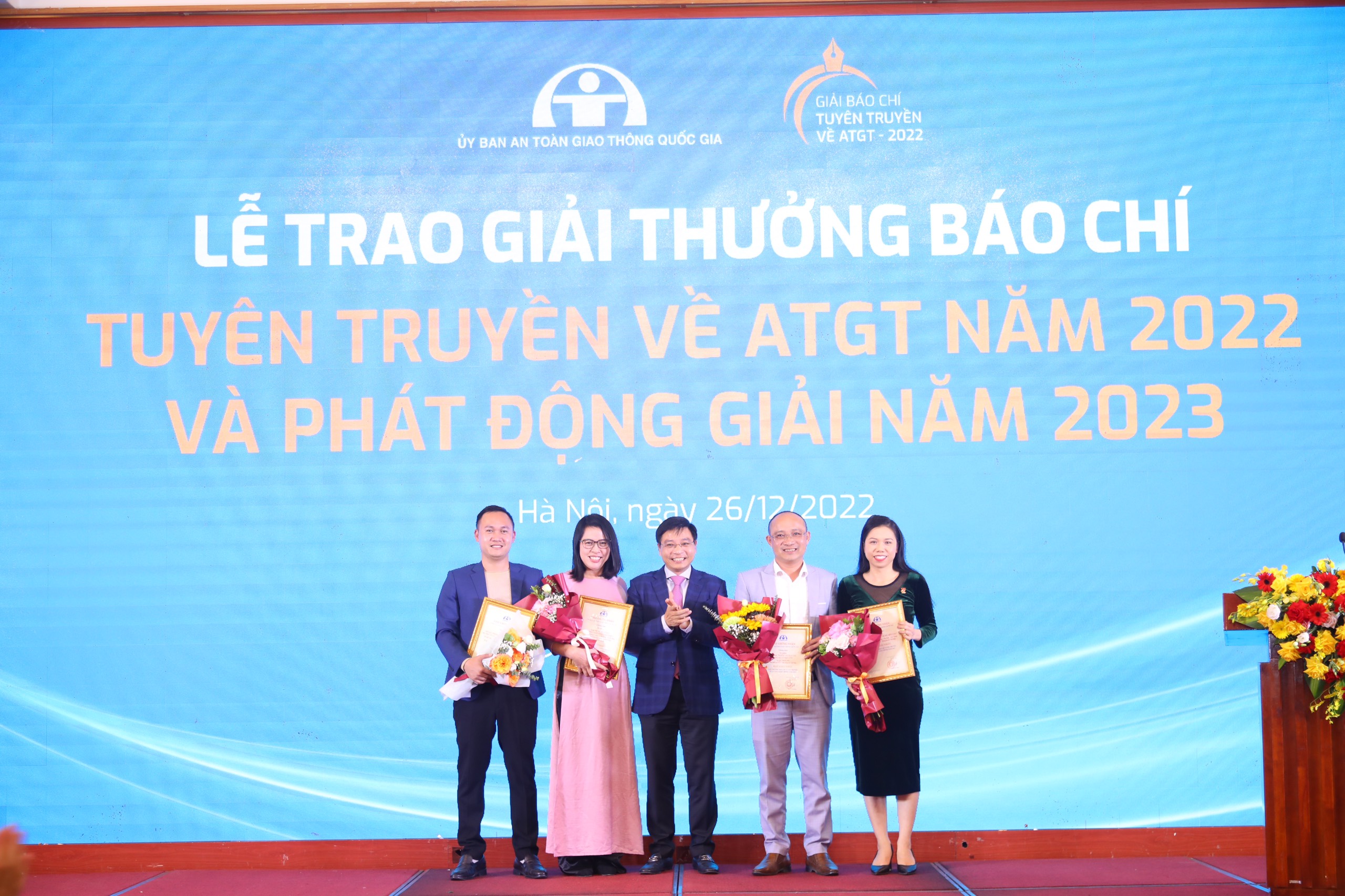 Trao Giải thưởng báo chí tuyên truyền về an toàn giao thông