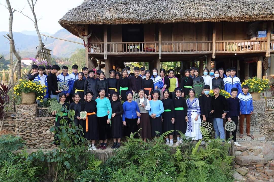 Sáng tạo hoạt động trải nghiệm ở trường học vùng cao